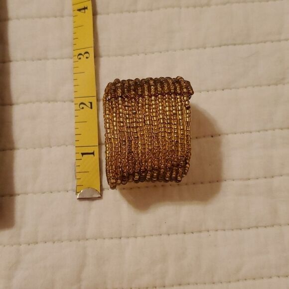 Set of  2 gold tassels and Napkin rings - Picture 5 of 6